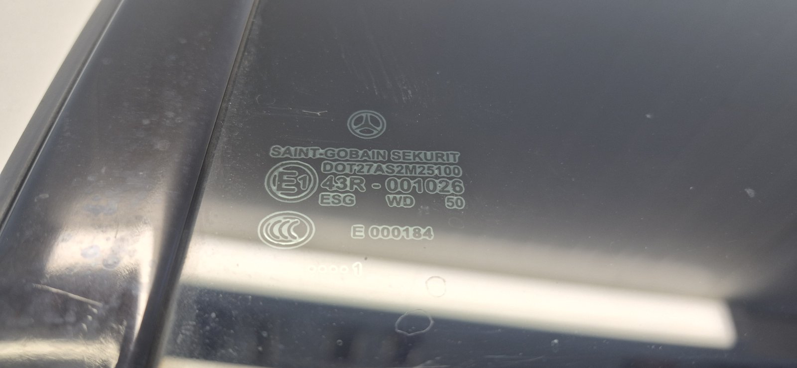 Странично задно ляво стъкло врата Mercedes-Benz CLS W218(2011-2015) № 000184 - Image 2