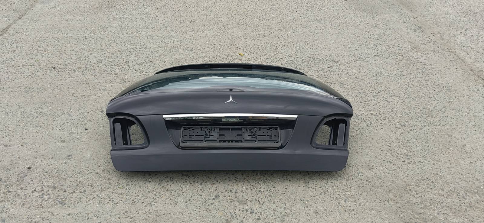 Заден капак/багажник цвят:C040 Mercedes-Benz Е-класа W211(2002-2005) № без номер